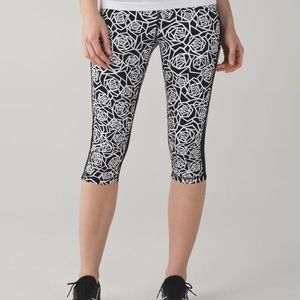 Lululemon Real Quick Crop - Posey Black White